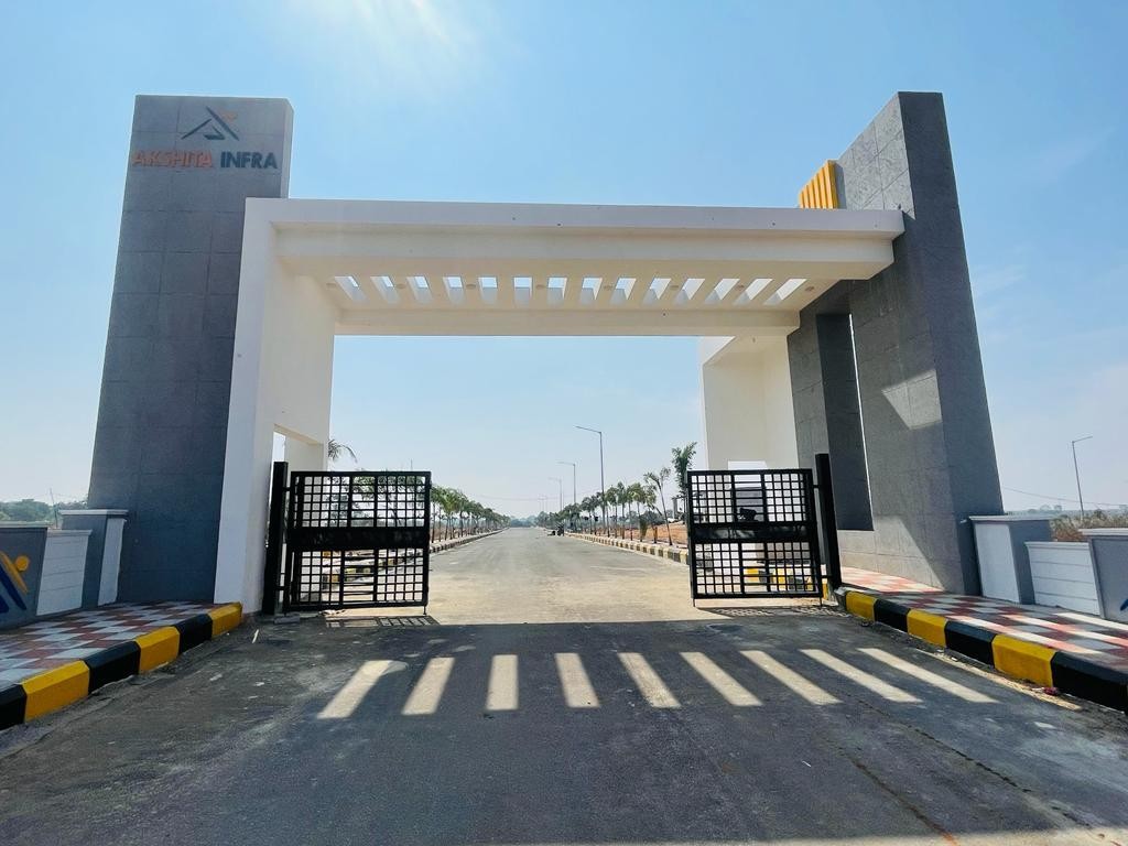 Akshita Golden Breeze 4